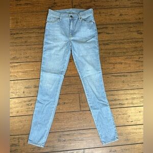MOTT & BOW high rise skinny Jeans size 28 stretchy comfortable soft light blue